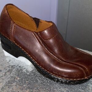 Eastland Rich Brown Leather Clogs